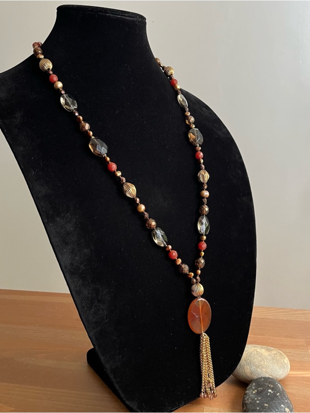 Talbots beaded statement necklace  mix of brown, orange, and gold-toned glass - Picture 3 of 9